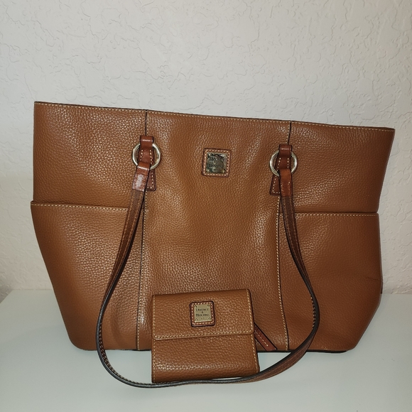 Dooney & Buorke purse and wallet - Picture 1 of 6